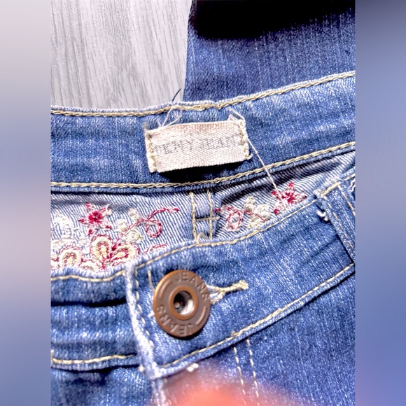 VINTAGE DKNY Women’s Embroidered Straight Leg Denim Jeans - Picture 5 of 10